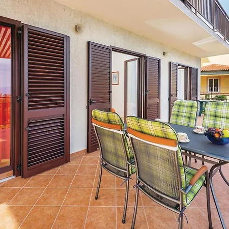 Appartement In Pobri With House Sea View Volosko