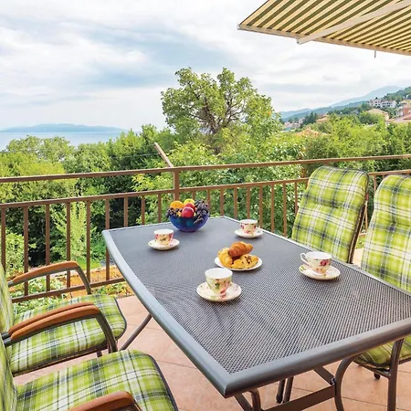 Pet Friendly In Pobri Lägenhet