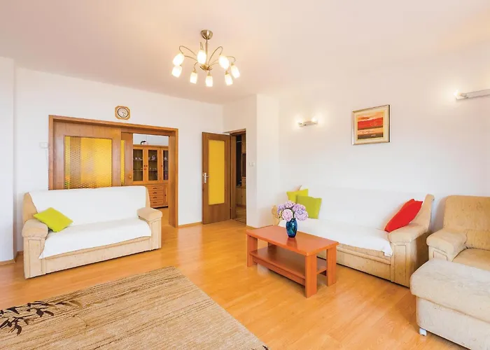 Pet Friendly In Pobri *